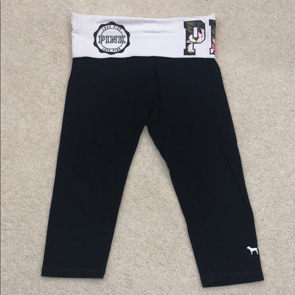 VS PINK Capris Leggings